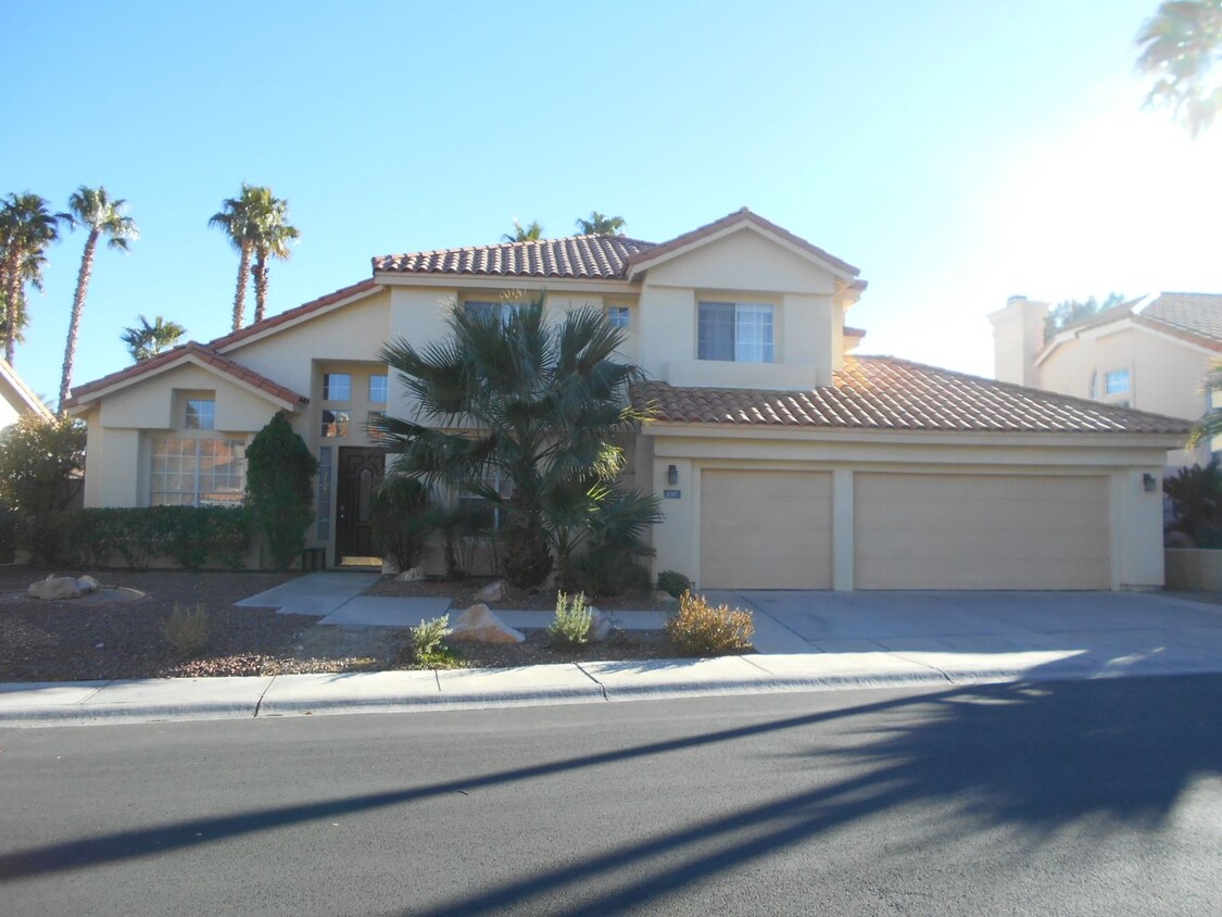 Primary Photo - Desert Shore Beautiful 4 Bedroom Home!