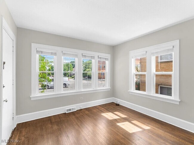 Foto del edificio - 16201 Madison Ave