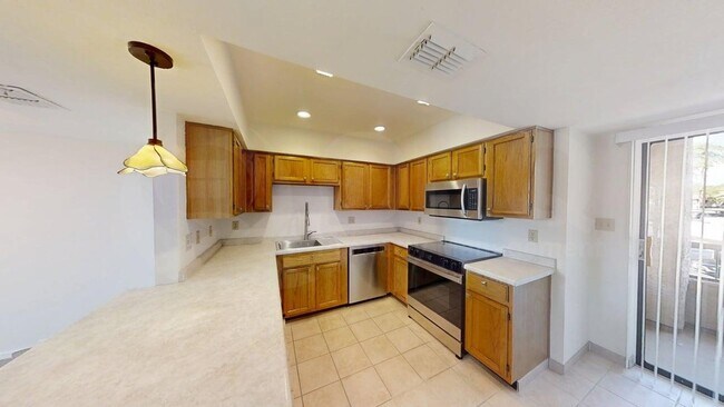 Foto del edificio - 9450 N 94th Pl