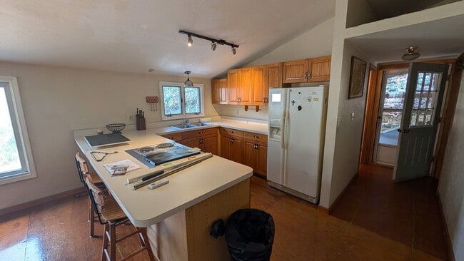 Photo - Cabin in the Woods (way up in the woods) House