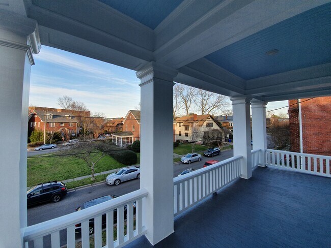 Building Photo - 1007 Shirley Ave