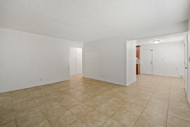 Foto del edificio - 1372 S Gibbs St