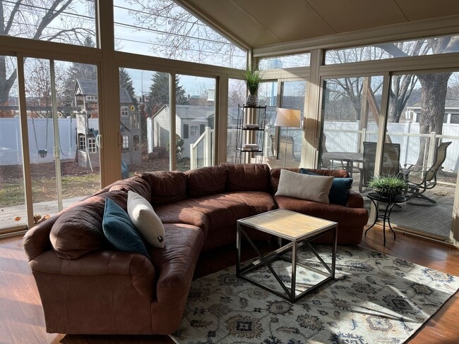 Building Photo - Remodeled Ranch Style Near Mayo Clinic