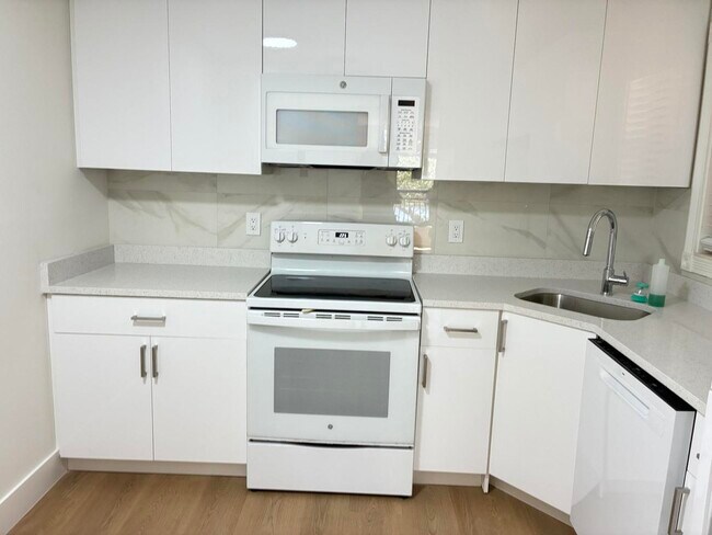 Foto del edificio - 3460 NW 47th Ave