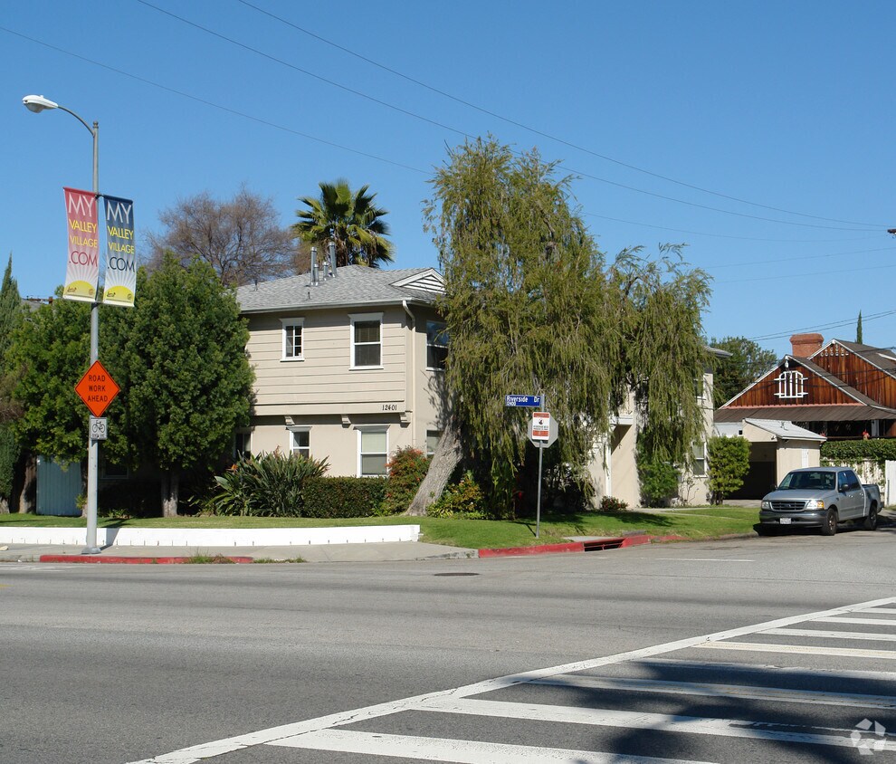 Primary Photo - 12401 Riverside Dr