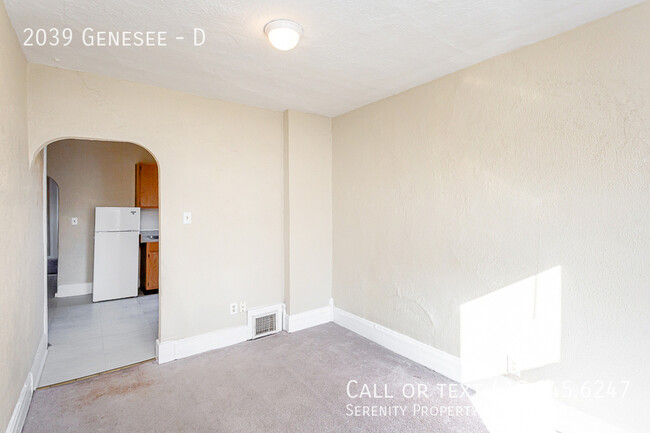 Building Photo - Must See! Super Cute One Bedroom Apartment...