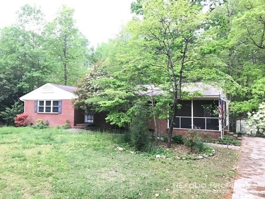 Primary Photo - 834 Ralph Dr