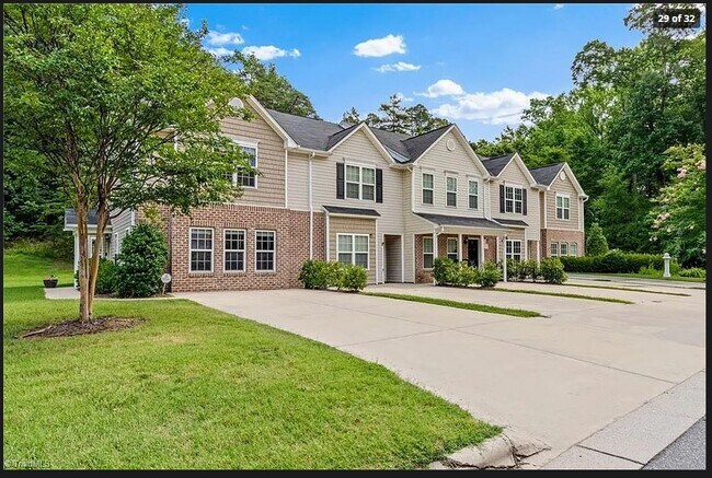 Foto del edificio - 6518 Ashebrooke Dr
