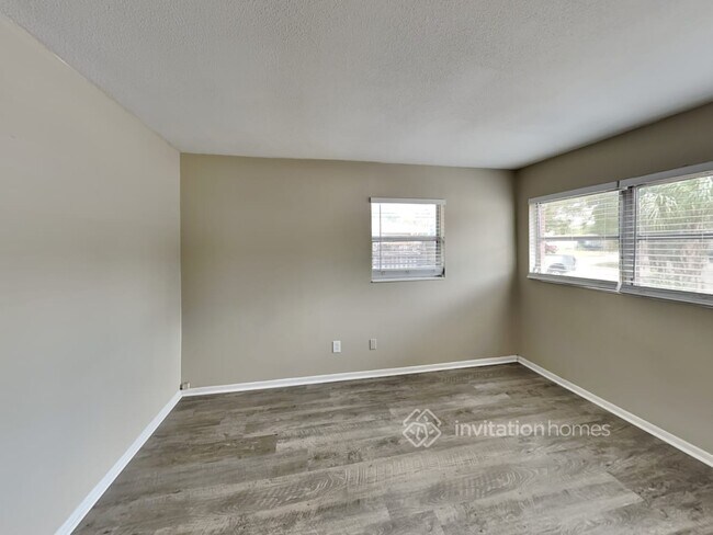Building Photo - 8003 Winston Ln