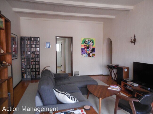 Foto del edificio - 1728 E 3rd St