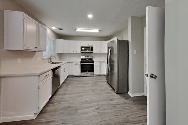 Foto del edificio - 12822 Careywood Dr