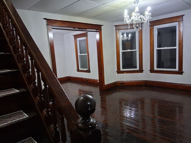 Living room - 307 Church St