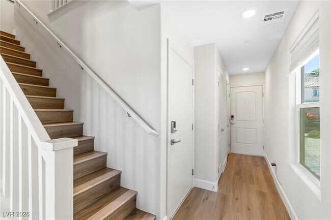 Building Photo - 302 Quail Dove Ave