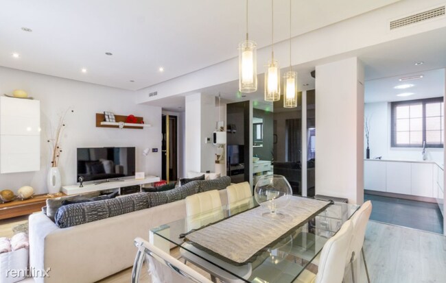 Foto del edificio - 2353 NW 102nd St