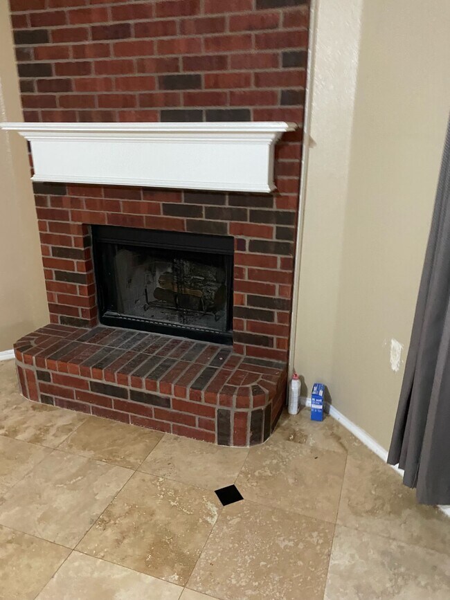 Foto del edificio - 7009 Snowy Owl St