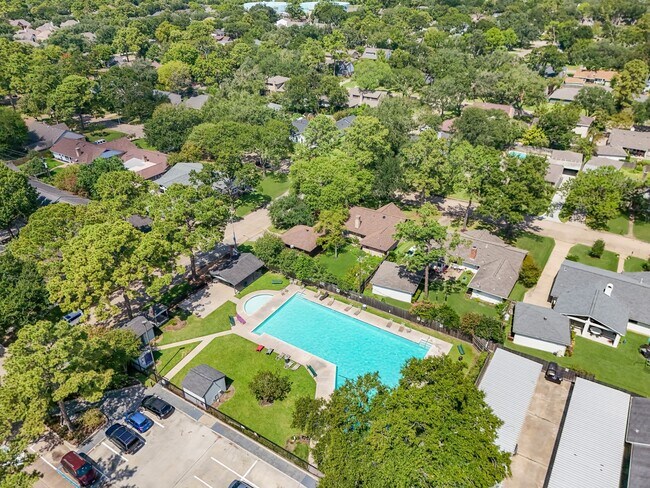 Foto del edificio - 11402 Ash Creek Dr