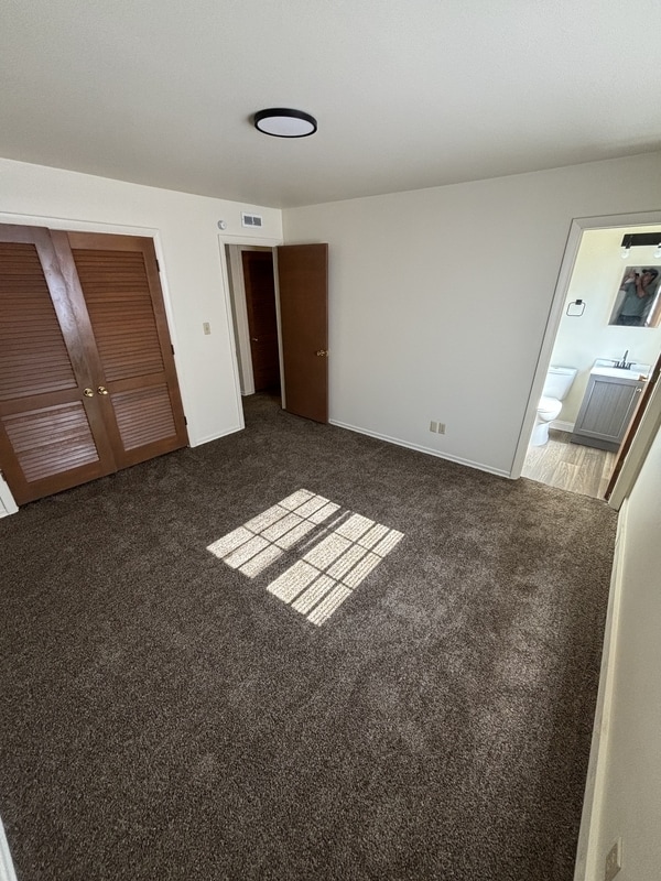 Building Photo - 2014 W Woodriver Dr