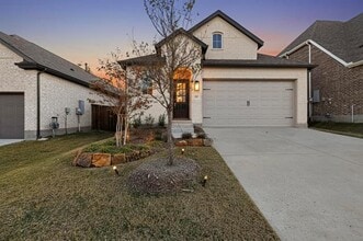 Building Photo - 1232 Newport St