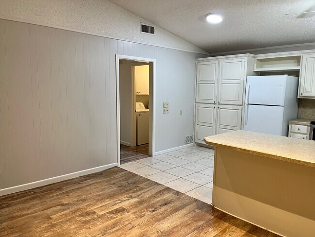 Foto del edificio - Outstanding Pre-Lease Primed For Fall 2025...