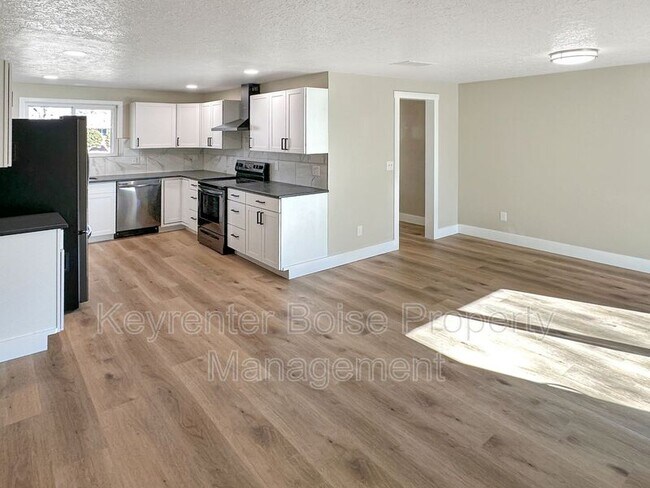 Foto del edificio - 8605 W Winchester Dr