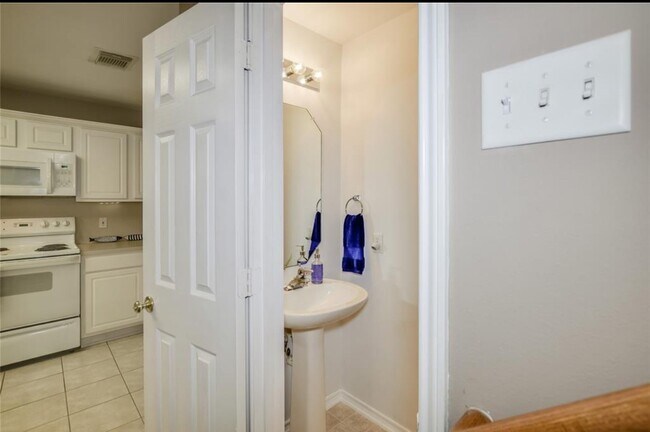 Foto del edificio - 51 Marble Rock Pl