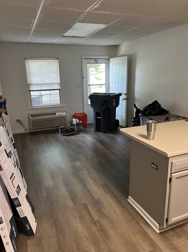 Building Photo - 301 Cypress St