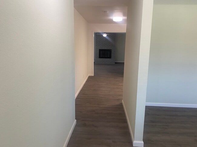 Foto del edificio - 3 bedroom 2 bathroom in Tulare!