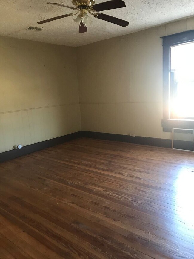 Foto del edificio - Sutter 1111/1113 Main St