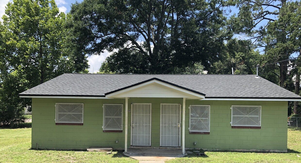 Photo - 1611 E. 9th Street