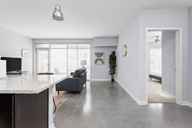 Foto del edificio - 421 E Market St