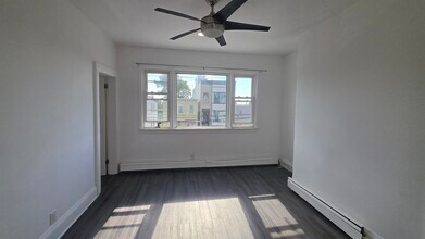 Building Photo - 176 Bartholdi Ave
