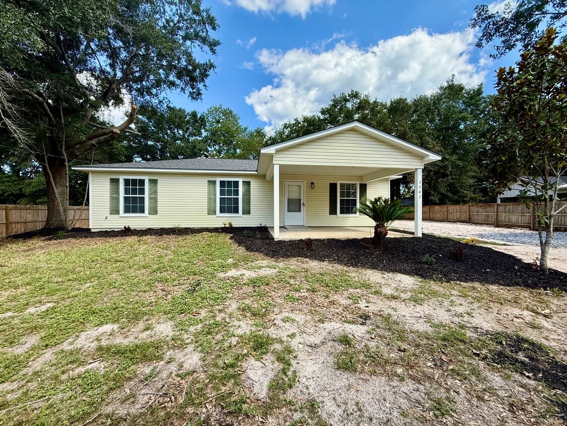 Foto principal - 3042 Tiffany Ln