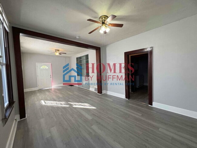 Foto del edificio - Two Bedroom House | Now Available