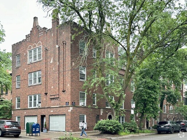 Building Photo - 2151 N Fremont St