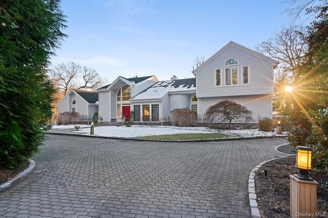 Building Photo - 19 Mallard Dr