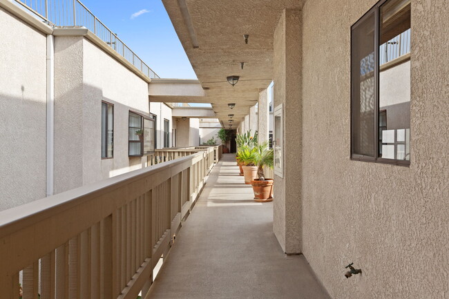 Building Photo - 4707 Willis Ave