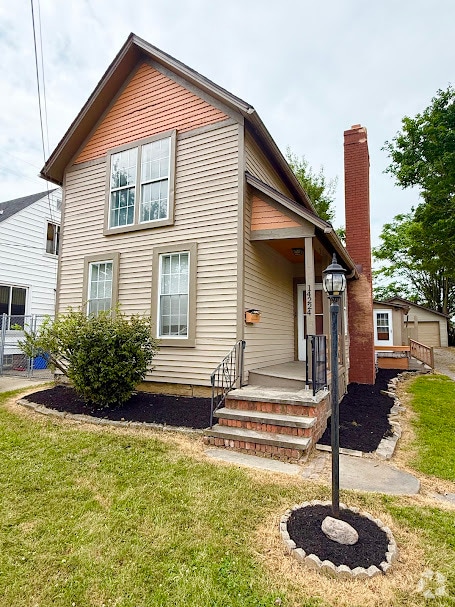 Building Photo - 14224 Berwyn Ave