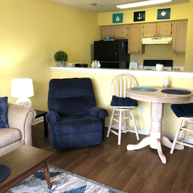 Foto del edificio - 581 Blue River Ct