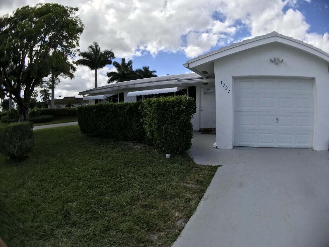 Foto principal - 1727 SW 18th St