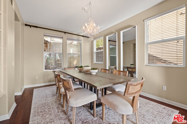 Foto del edificio - 657 S Ave 61