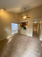 Building Photo - 521 Pine Trail Dr