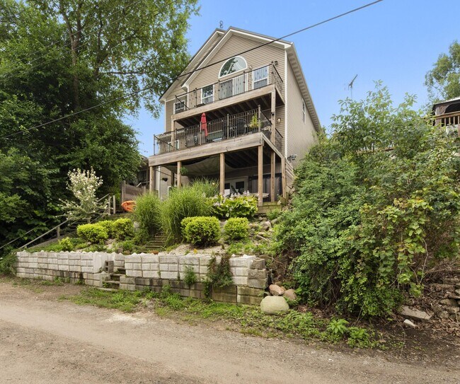 Foto del edificio - 5307 Dickson Rd