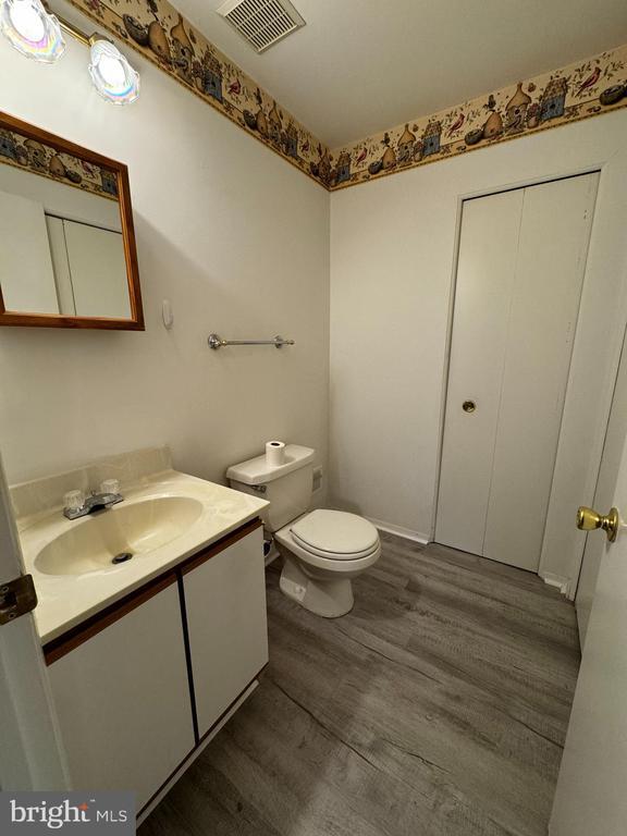 Foto del edificio - 6829 Buttonwood Ct