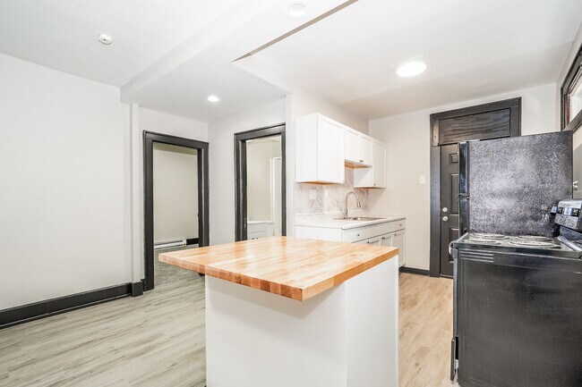 Foto del edificio - 98-100 N Hague Ave