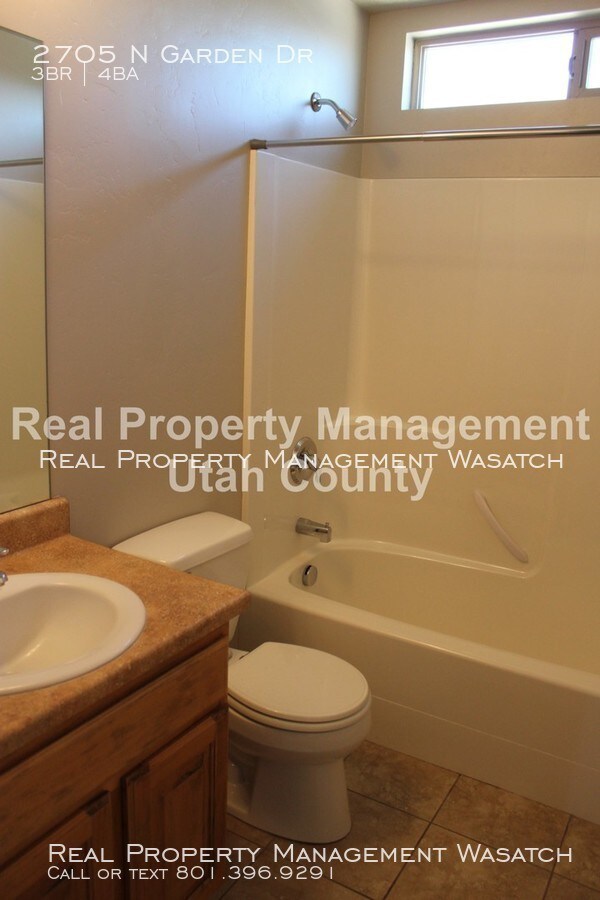 3 Bedroom House With Finished Basement For Rent In Philadelphia