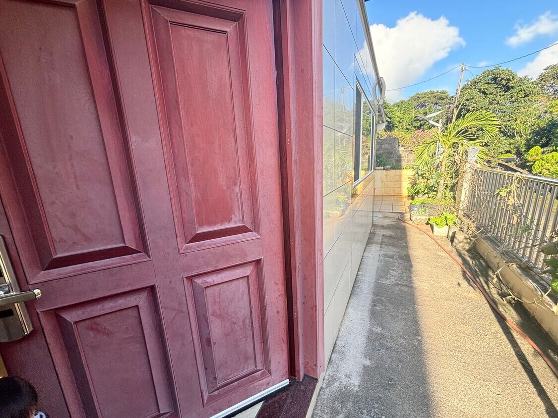 Primary Photo - 1940 Iwaho Pl - 4 Bed 2 Bath Beautifully U...