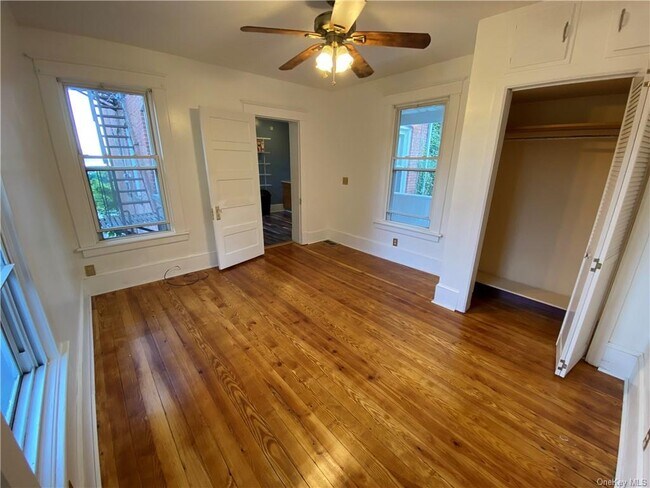 Building Photo - 33 Bay View Terrace