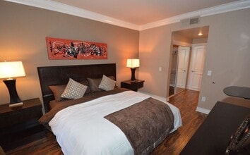 Building Photo - 4400 Cerrillos Rd