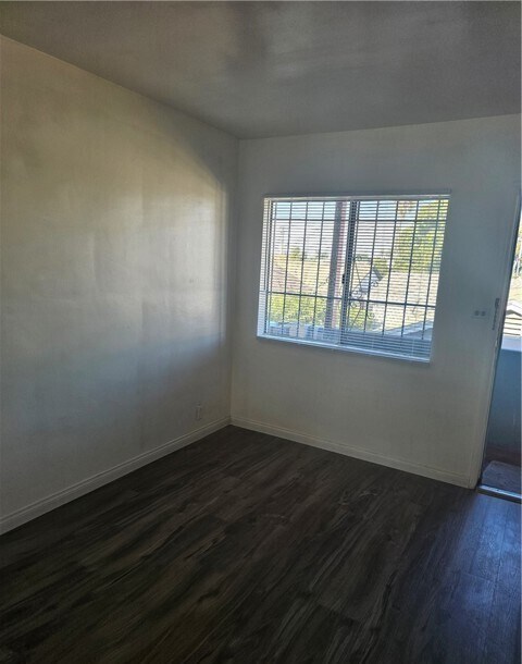Foto del edificio - 1244 W 87th St