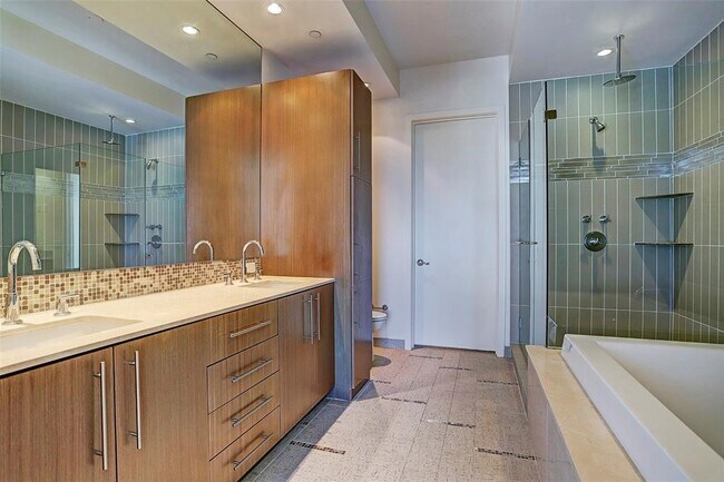 Foto del edificio - 1600 Post Oak Blvd